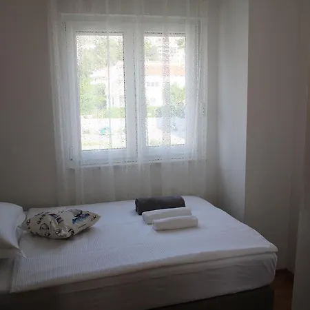 Mario Apartment Podstrana